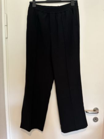 Schwarze Stoffhose mit Gummizug von Zara, Grösse L 