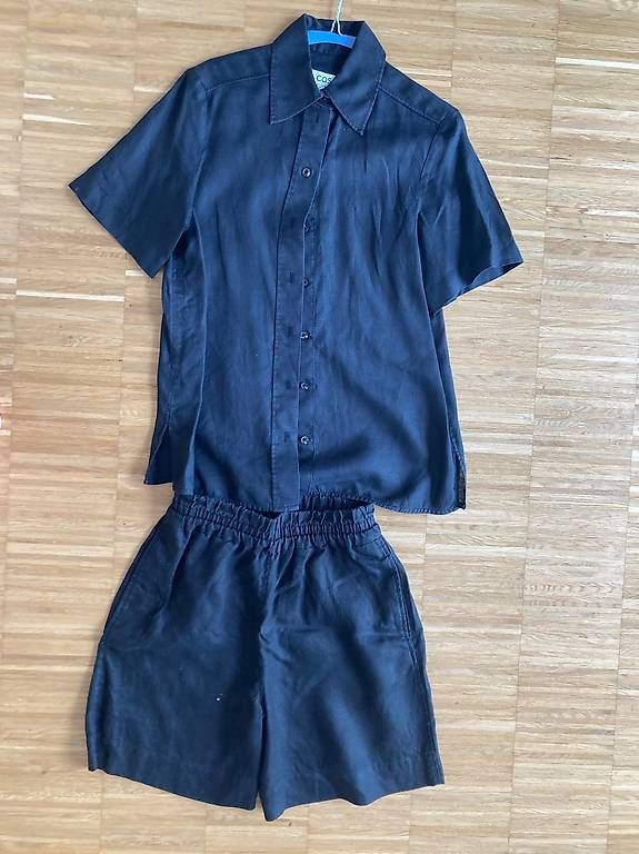 Lotti di vestiti: Cos Set – Usato da Zürich venduto da rundeshaus1