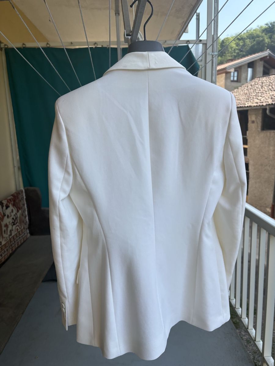Zara Giacche: Zara Blazer M mit Smoking Kragen – Usato da Lamone venduto da Rfiero 4