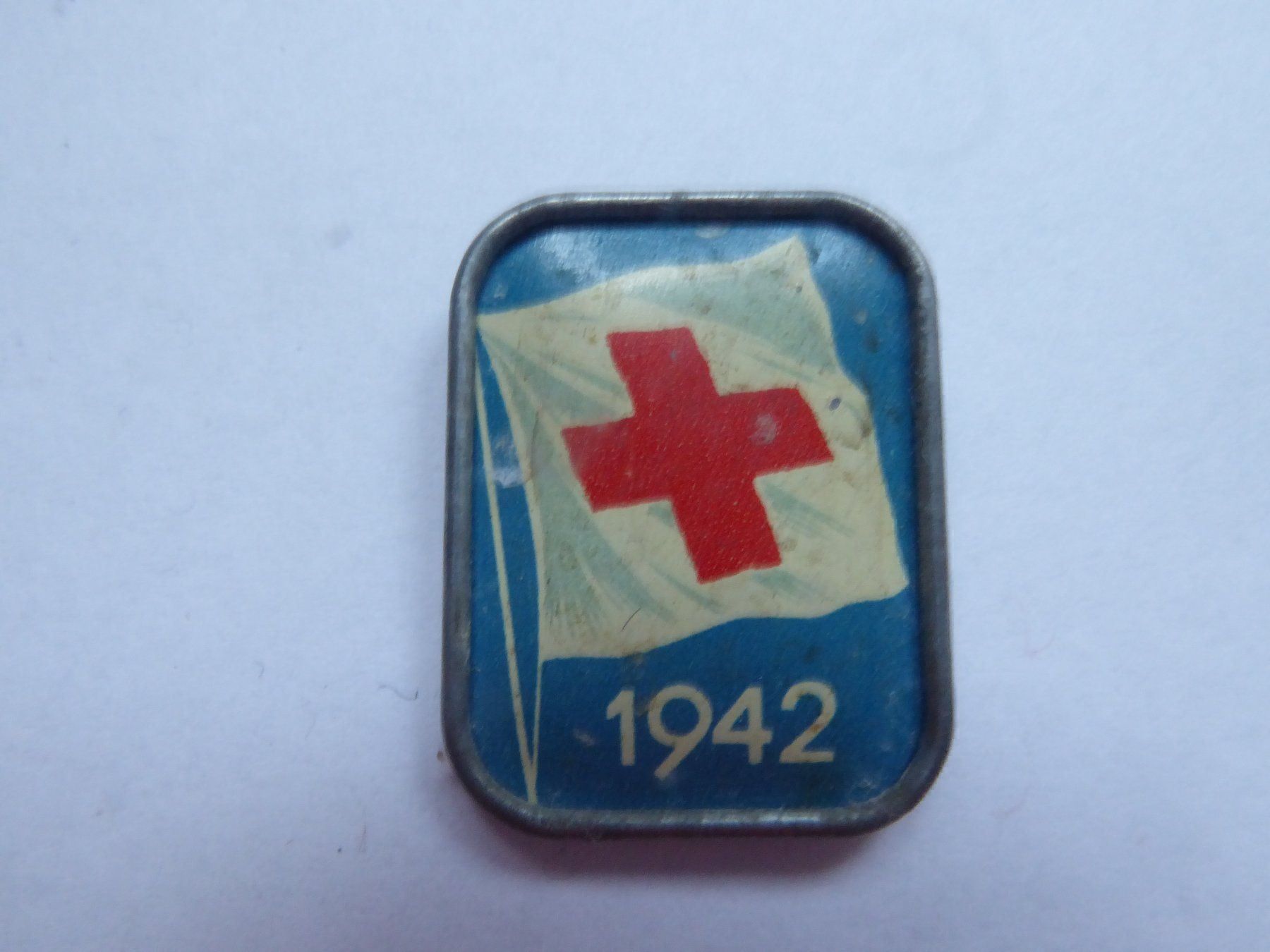 Broches & Aiguilles: 1942 rotes Kreuz – D'occasion à Zürich par Chaeffeler