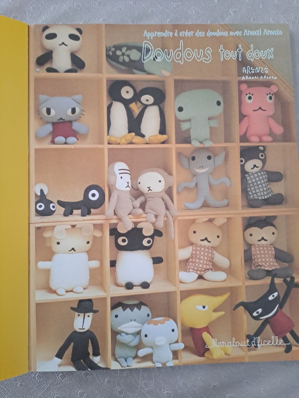 Libri: Doudous tout doux – Nuovo (secondo la descrizione) da Glovelier venduto da arbecha 1