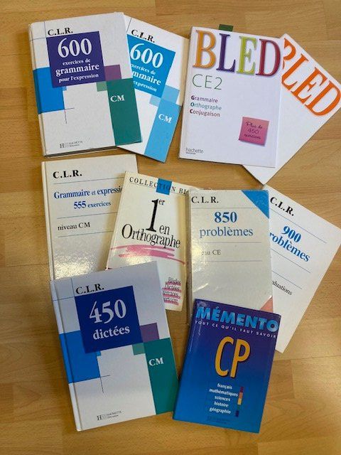 Libri: Divers livres Bled avec corrigés et 2 dictionnaires – Nuovo (secondo la descrizione) da Vauderens venduto da lau260962 1