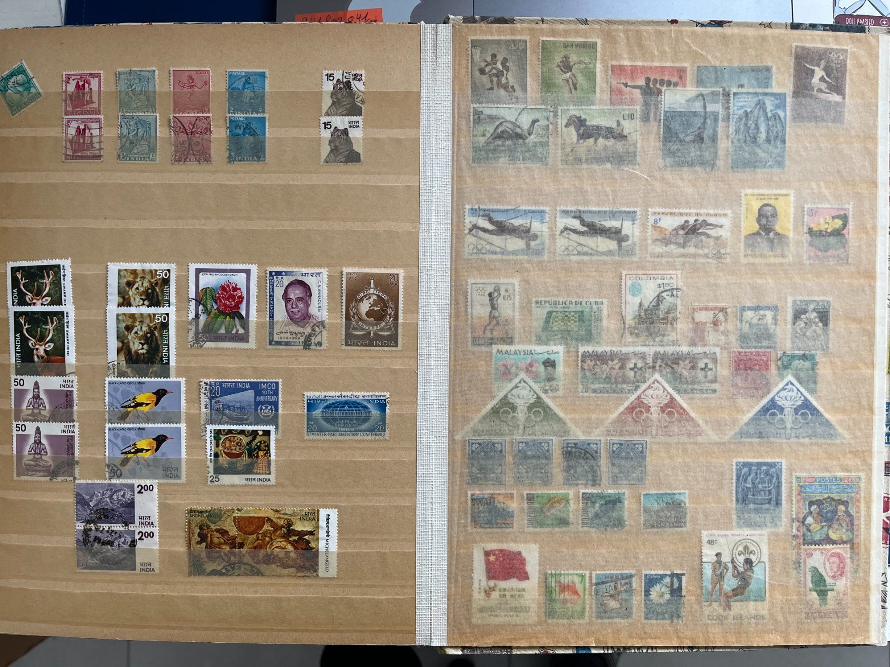 Tous les timbres: Briefmarkenalbum Ausland – D'occasion à Dintikon par Redgar58 7