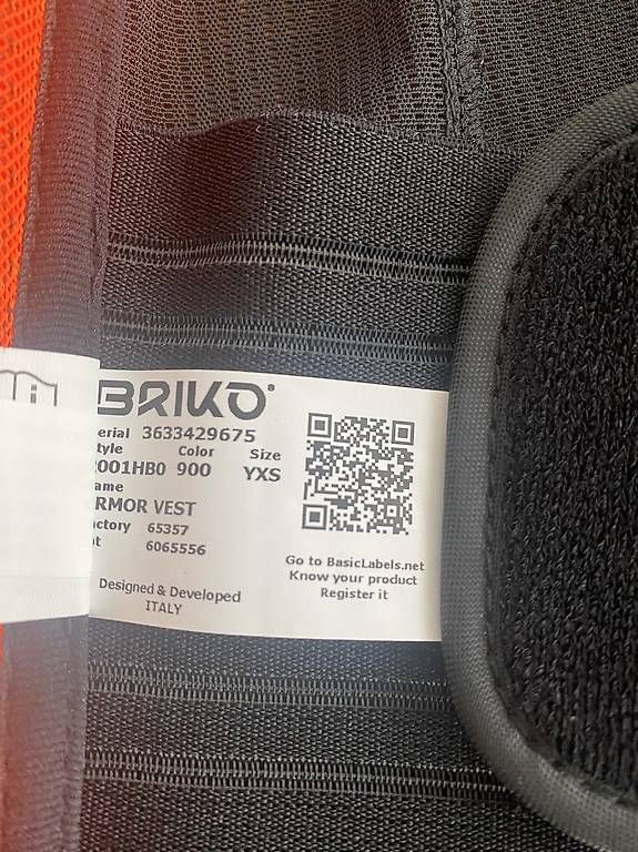 Uniformes: Schutzweste Briko Armor für Kinder – D'occasion à Basel par svetlana010 2