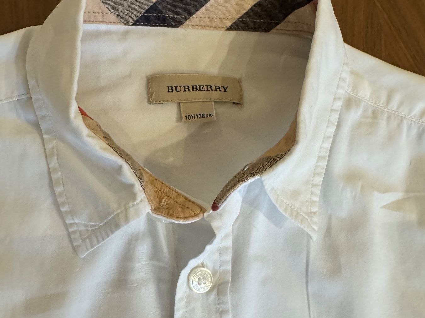 Burberry Camicie, T-shirt & Polo: Burberry chemise T 10 ans – Usato da Conches venduto da chn_hgl6 3