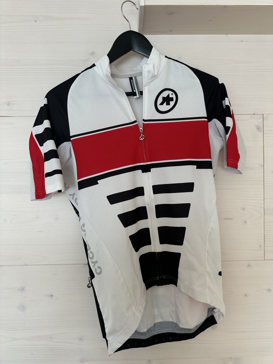Assos Leibchen & Hosen: Maillot de vélo Assos, été, Taille L – Gebraucht aus Lugnorre von Steph_4