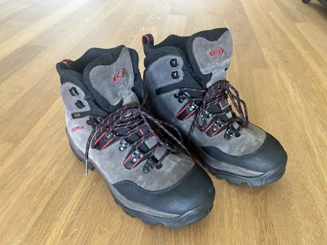 Salomon Scarpe da uomo: Salomon Gore-Tex Hiking Boots - used – Usato da Weggis venduto da mar_fgl2