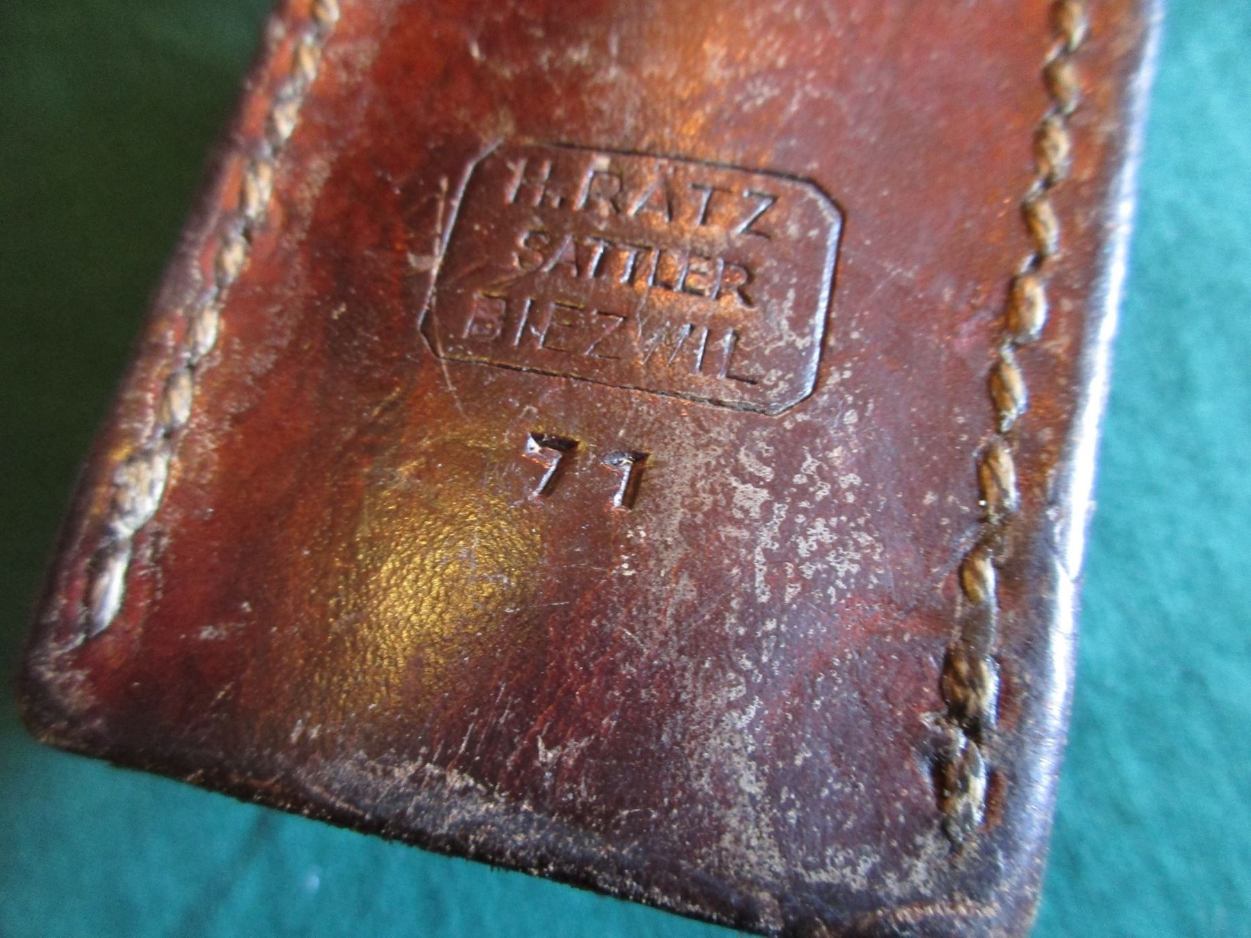 Schweizer Armee Ausrüstung & Ersatzteile: Bajonetthalter 1971 – Gebraucht aus Bowil von  2