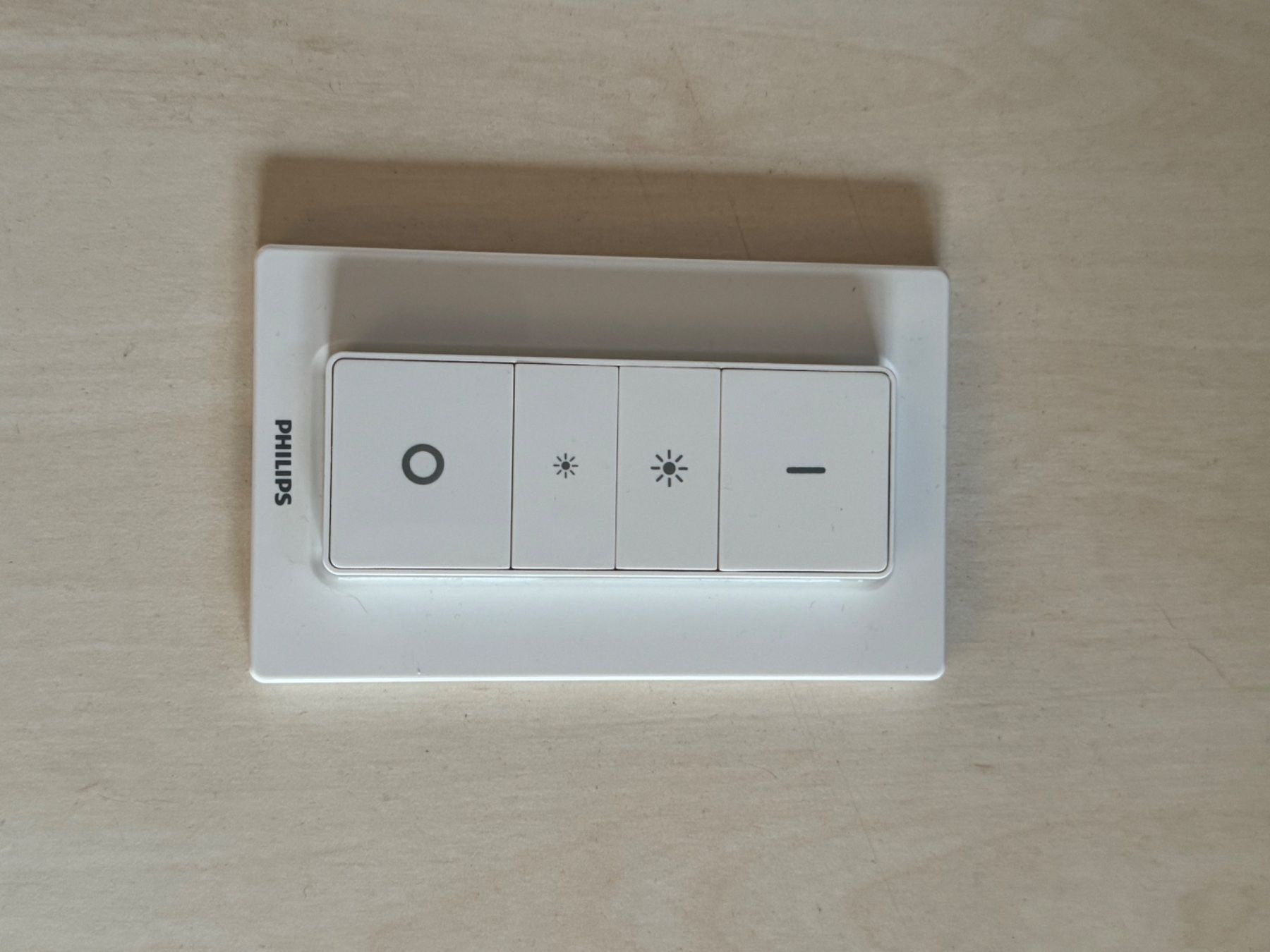 Philips Interruttori: Philips Hue Dimmschalter mit Grundplatte – Usato da Bassersdorf venduto da Dako