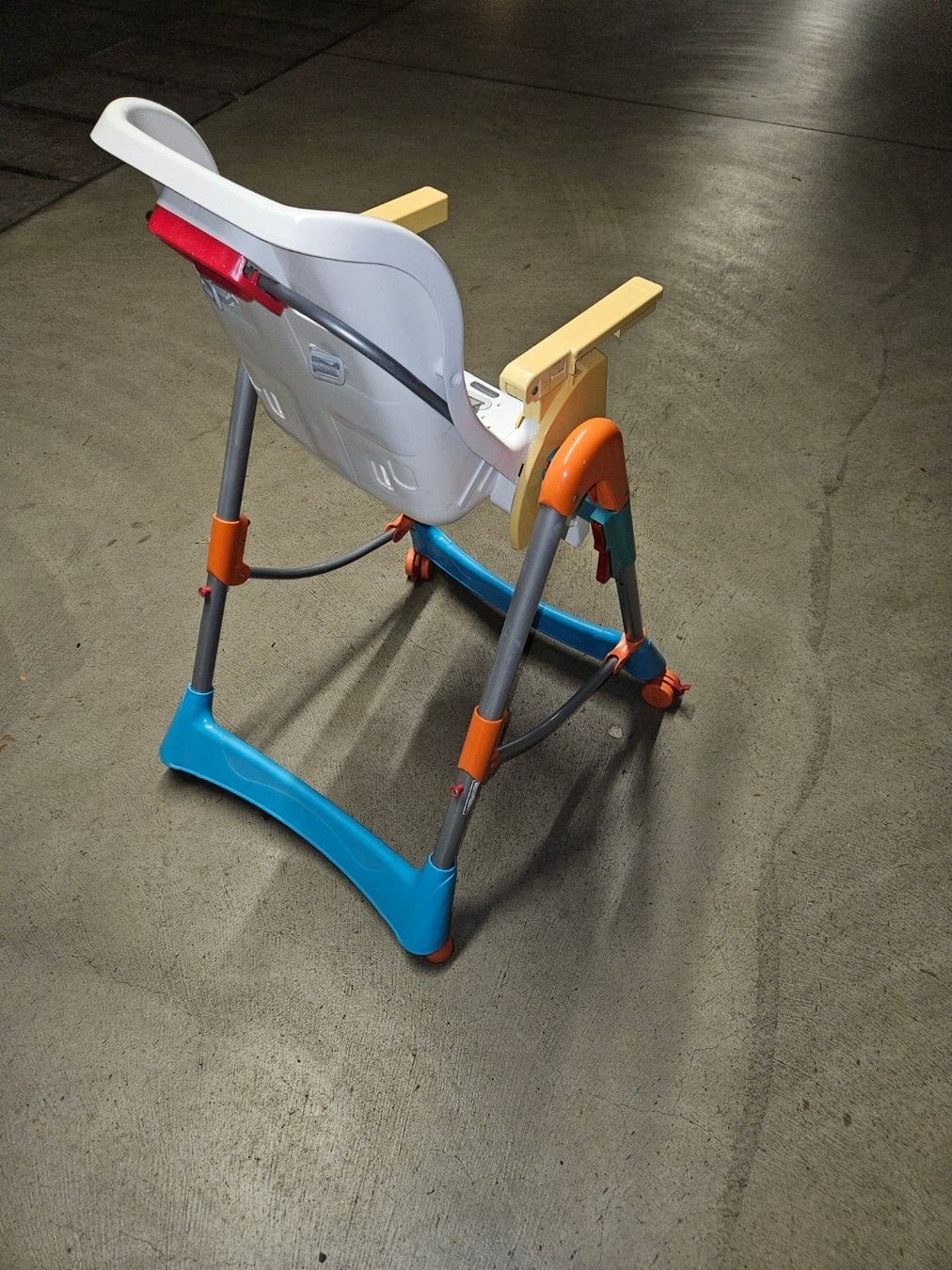 Chaises hautes: Kinderhochsitz – D'occasion à Reinach BL par zimbu2004 1