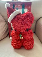Rosenbär rot mit Weihnachtsmütze neu in Geschenktüte