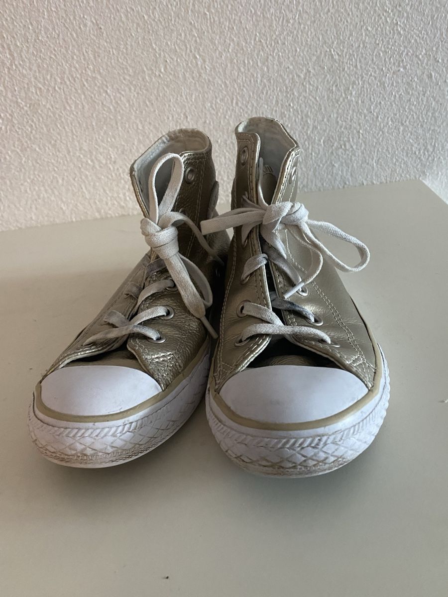 Converse Scarpe per ragazze: Converse  Mädchen gold Gr.33 – Usato da Biel-Benken BL venduto da PANORMUS 1