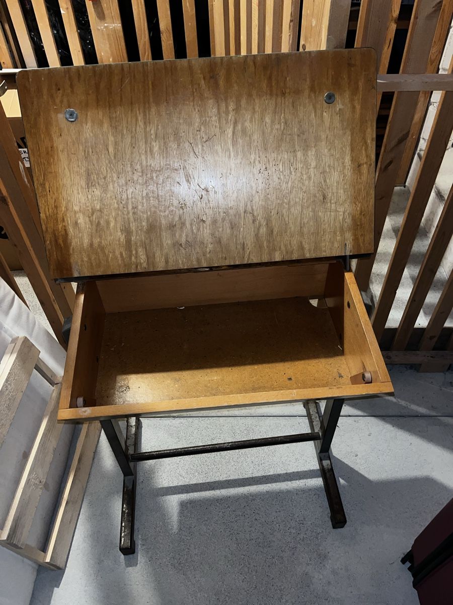 Scrivanie: Vintage Schweizer Schulpult – Usato da Zürich venduto da Merxun 3