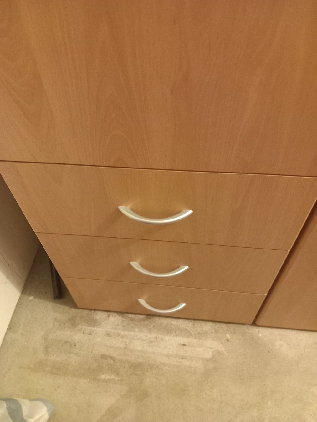 Armadi: Kleiderschrank 215x100x60 – Usato da Wettingen venduto da newwave_pug 1