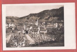 Dorf im Kanton Zürich mit Friedhof - Wo? Fotokarte ca. 1920