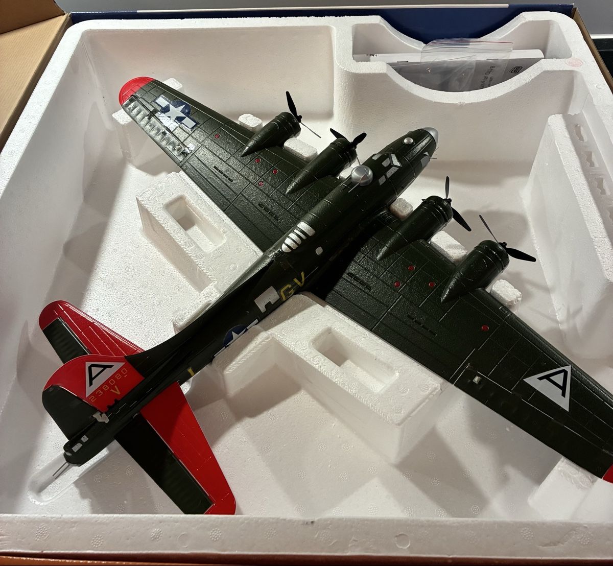 E-Flite Modellismo RC: Avion rc B17 – Nuovo e nell'imballaggio originale da Biel/Bienne venduto da Kamov75 1