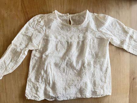 Bluse,weiss Grösse 140 neuwertiger Zustand