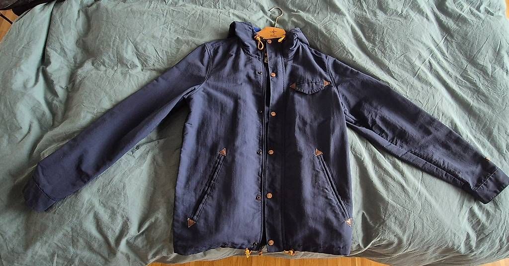 Jacken: Levis Parka Jacke – Gebraucht aus Fällanden von luc_fw55