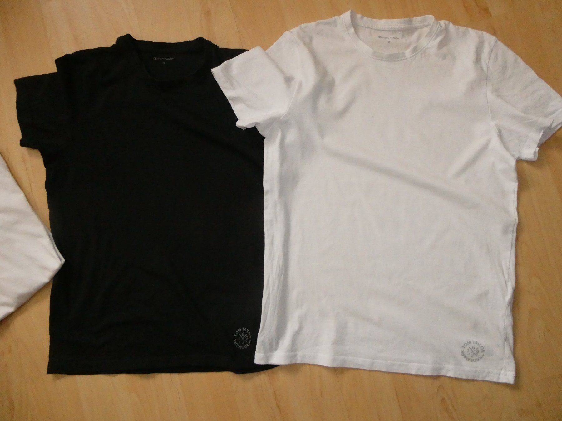 Tom Tailor T-shirt: Tom Tailor T-Shirts, Schwarz & Weiss, Grösse S – Usato da Mels venduto da KOSL 1