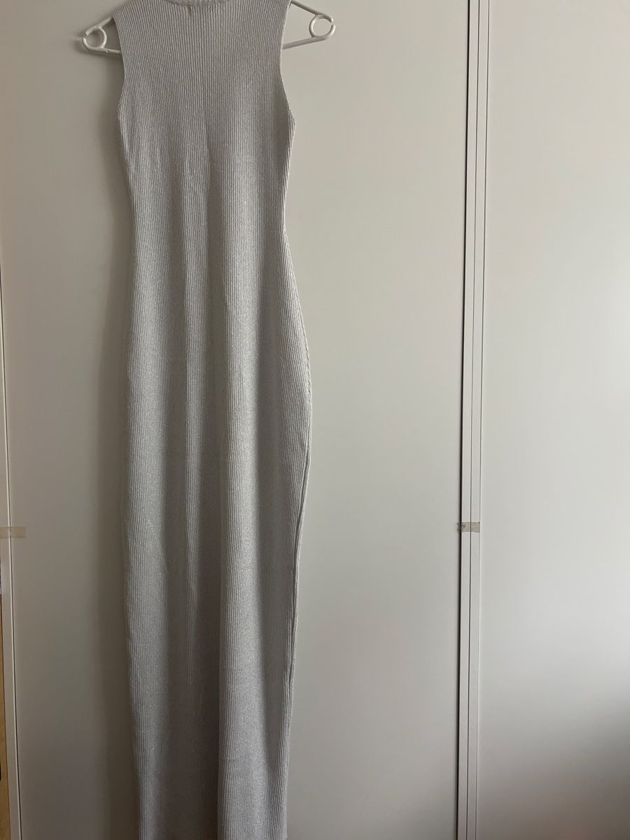 Robes: Robe côtelé gris clair. Taille S/M – D'occasion à Renens VD par sar_bwz5 5