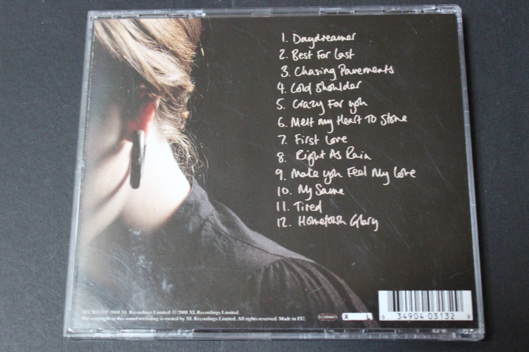 CD: ADELE - 19 (CD) 2008 mit "Chasing pavements" – Usato da Tübach venduto da JamesStone 1