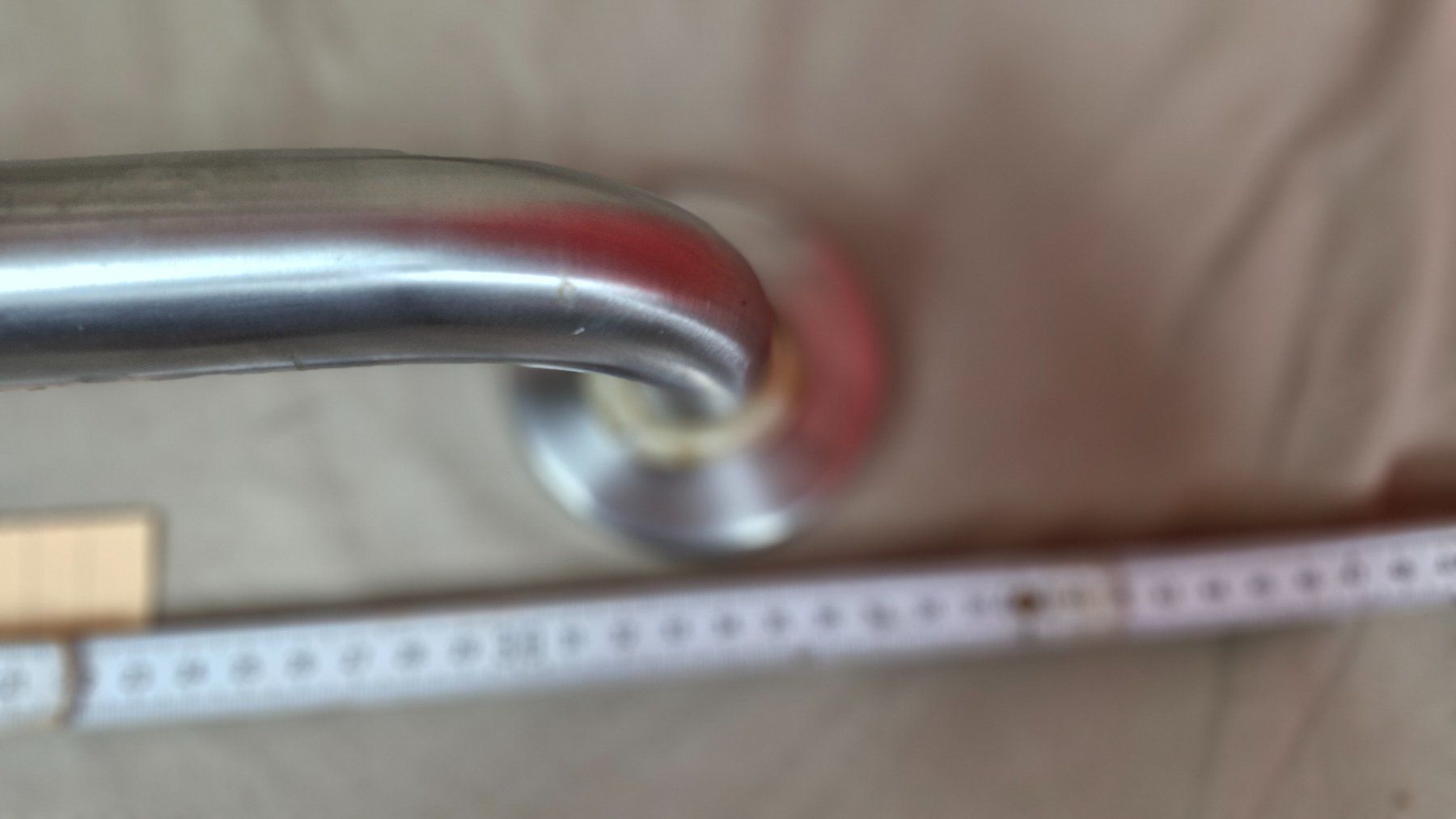 Balustrades: Haltegriff WC oder Badewanne Chromstahl 36cm (162) – D'occasion à Dorf par Zur-Lingg 1