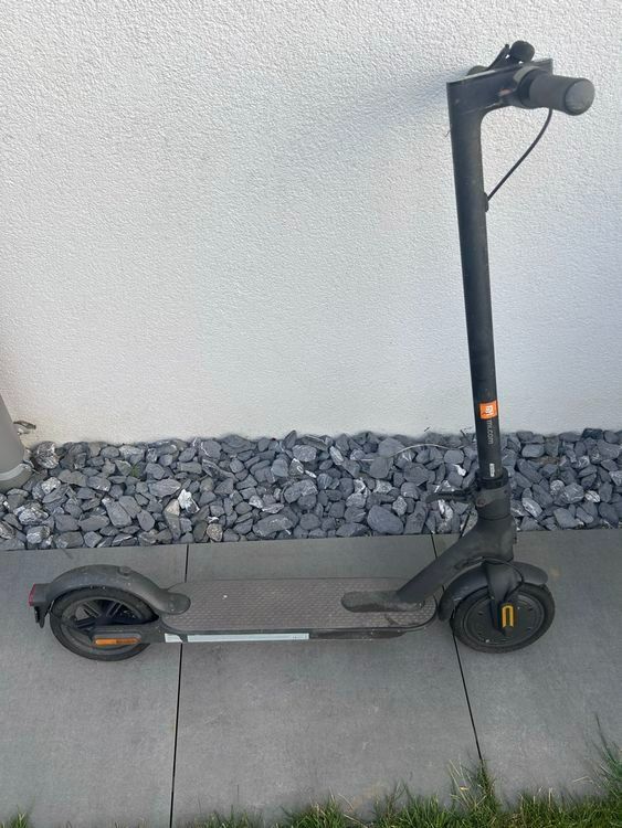 Xiaomi Kickboard: E-scooter Xiaomi – Gebraucht aus Zuchwil von Beppe_25.3