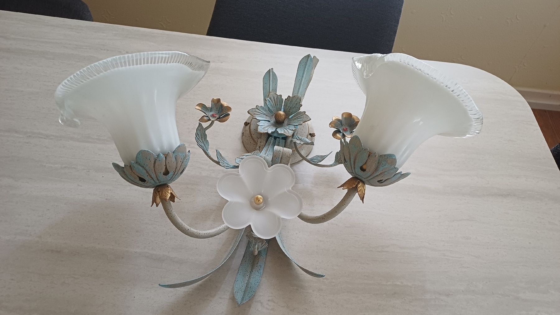 Lampen: Schöne Vitage Lampe  – Gebraucht aus Flawil von Pinkmalibu 9