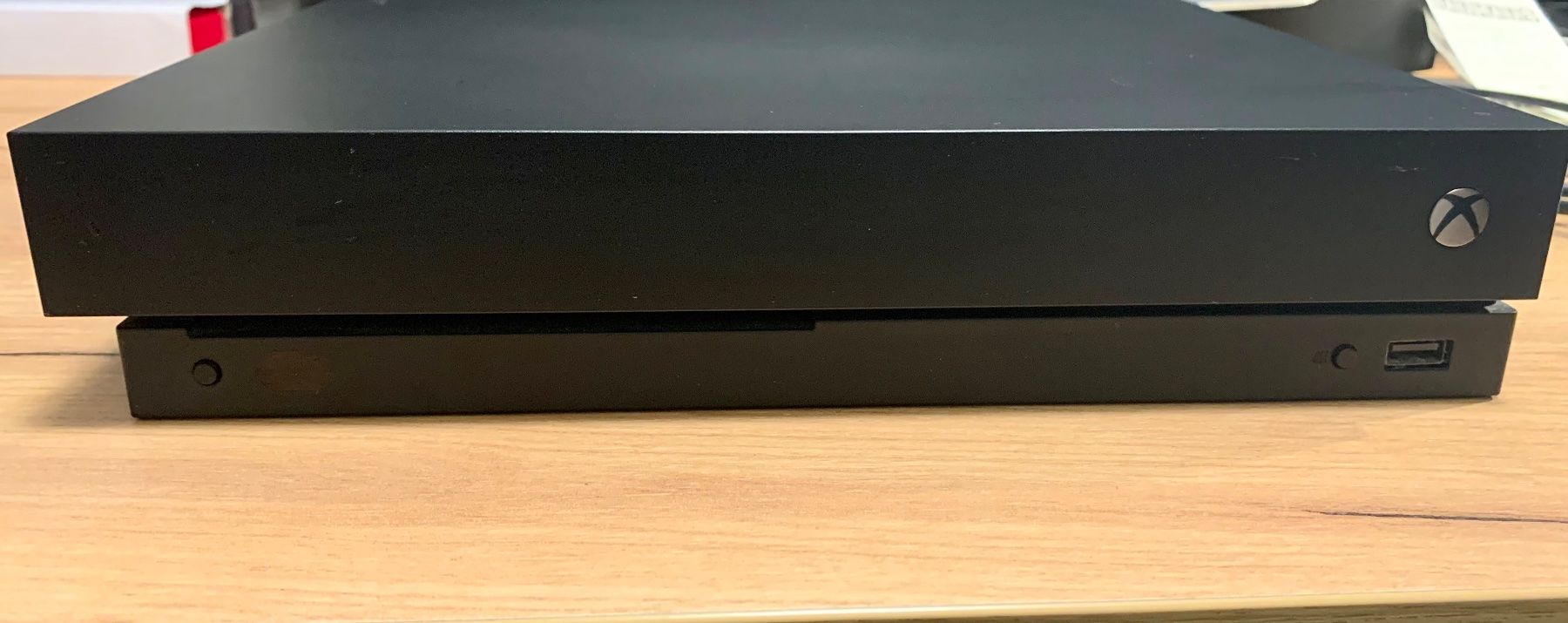 Microsoft Konsolen: Original XBOX ONE X KONSOLE in Schwarz – Gebraucht aus Pratteln von  1