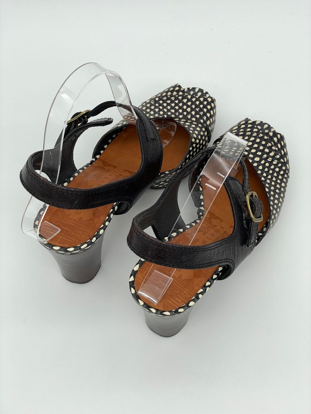 Chie Mihara Scarpe da donna: Chie Mihara Dotted Leather Platform EU 39 – Usato da Zürich venduto da shoe_shop 3