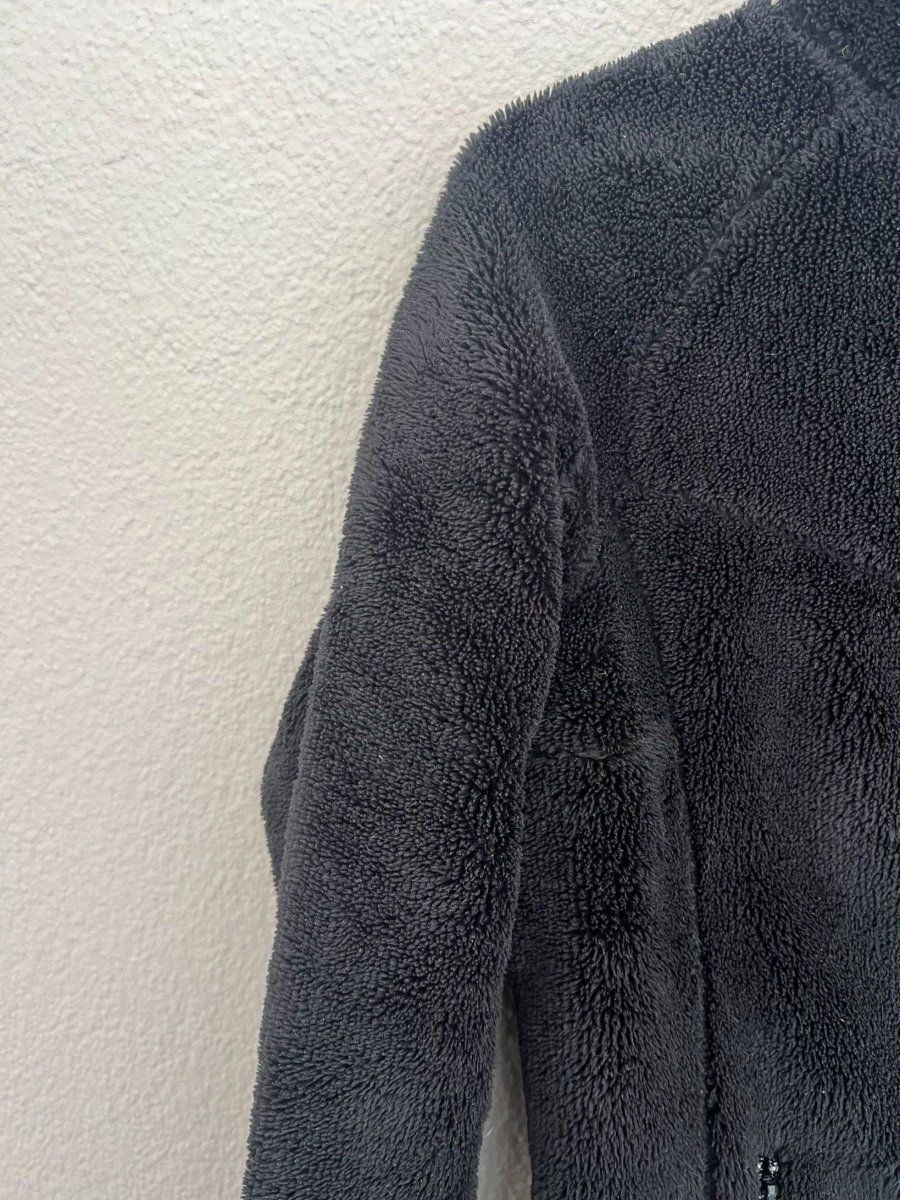 Giacche: schwarze Fleece-Zip-Jacke, Size 34/36 – Usato da Muri b. Bern venduto da michellew23 2