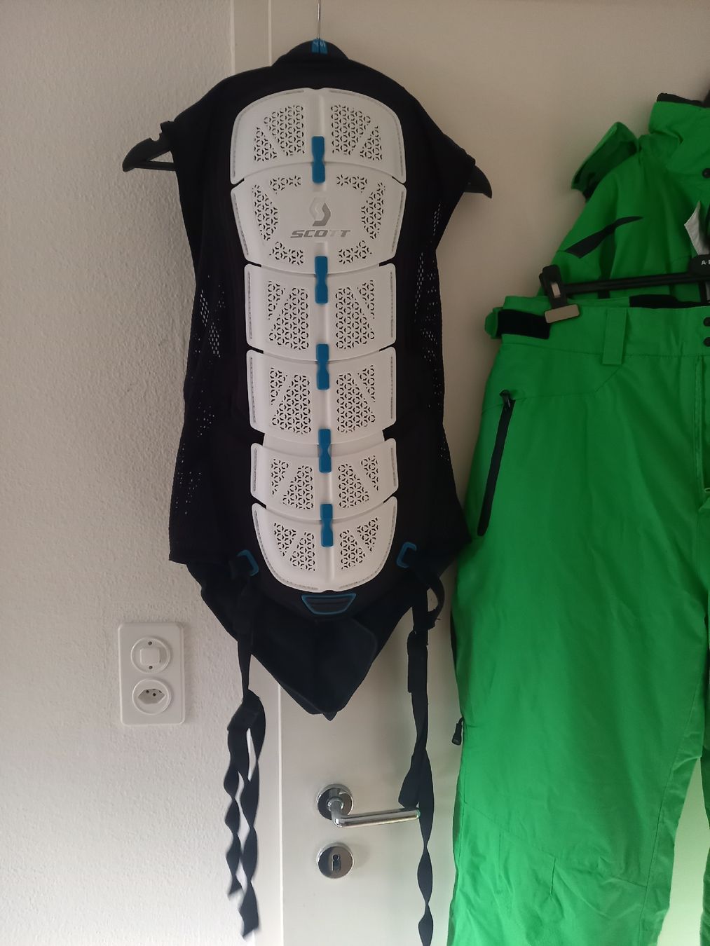 Costumes: Ski-Anzug – D'occasion à Aesch BL par RedChief-125 5