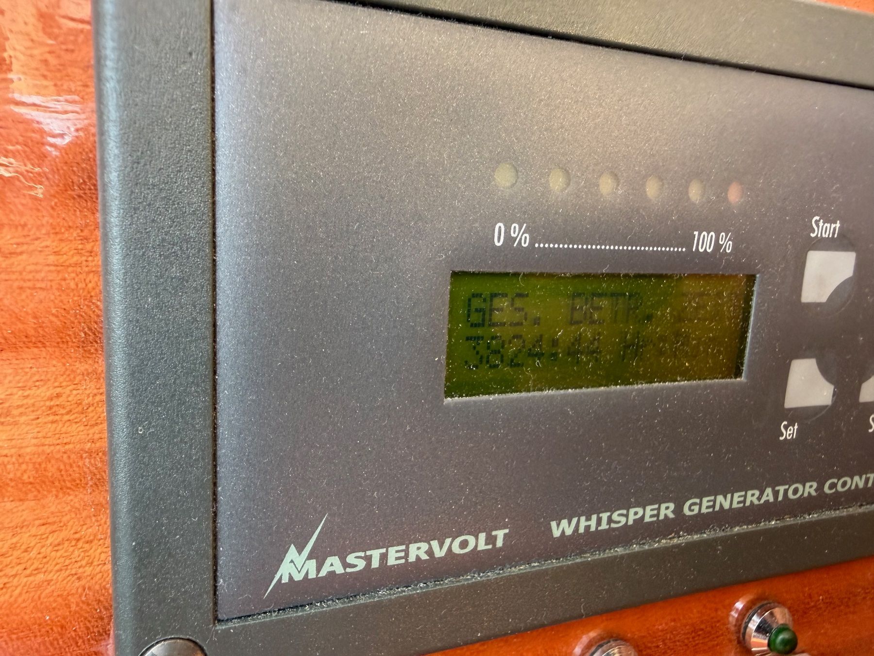 Générateurs de courant: Mastervolt Whisper 25 Ultra Marine Dieselgenerator 230V – D'occasion à Unterengstringen par MLindenmann 9