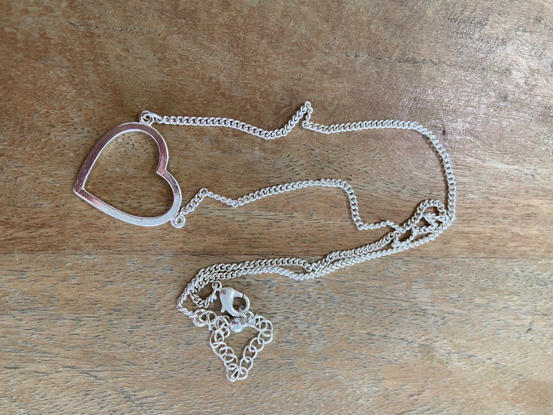 Ketten: Halskette Herz silberfarbig Modeschmuck – Gebraucht aus Luzern von waterfront1 2