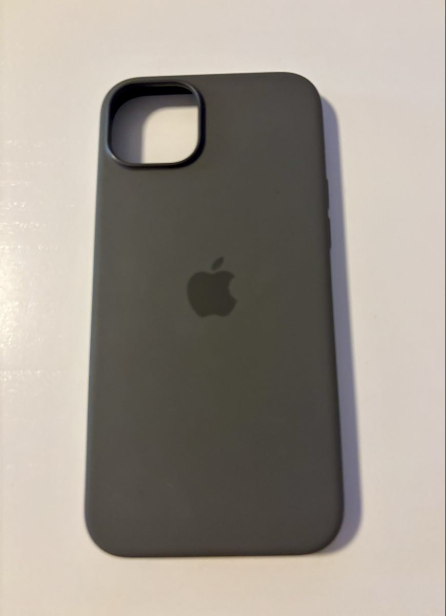 Apple Coques & Protection écran: Apple iPhone 15plus Case Silikon Clay – D'occasion à Baden par Tiffany6878 2