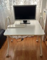 Gamingtisch mit Towerhalter Computertisch fast Antik!!