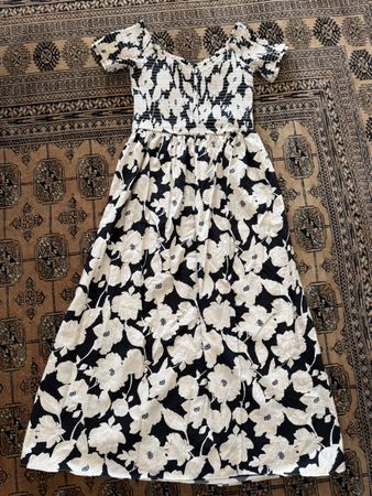 Sommerkleid von H&M mit Blumenmuster, Grösse S - Top Zustand
