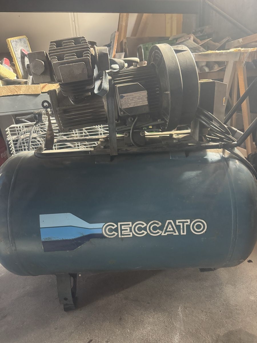 Compressori: Kompresor  150 Lit Defekt – Difettoso da Riggisberg venduto da ama_98hx 1