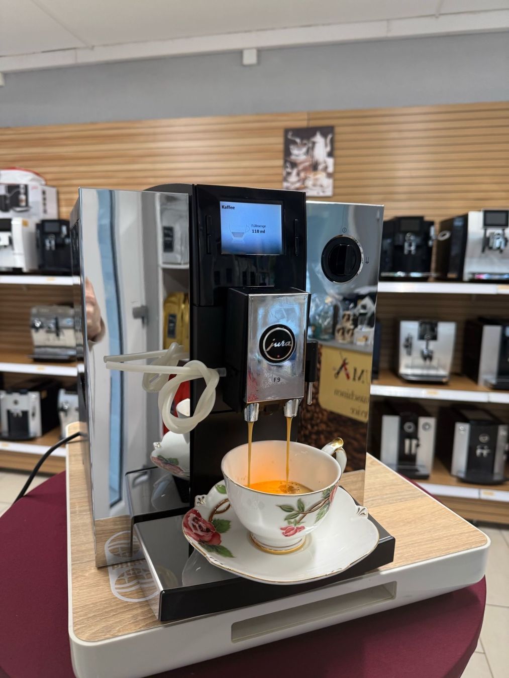 Jura Macchine per caffè & Macchine per espresso: JURA F9 – Usato da Gränichen venduto da Luma.KaffeeMaschinen