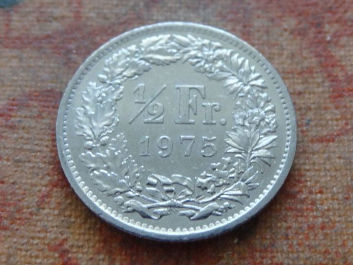 Alle Münzen: 1/2 Fr. 1975 – Gebraucht aus Romanel-sur-Lausanne von Swift13