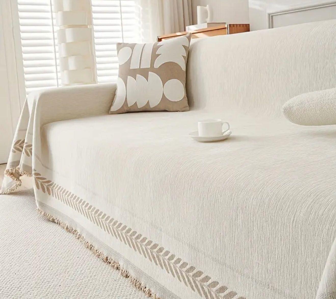 Coperte: Sofaüberwurf beige mit Blattmuster und Fransen neu – Nuovo e nell'imballaggio originale da Dübendorf venduto da zhe_69pd