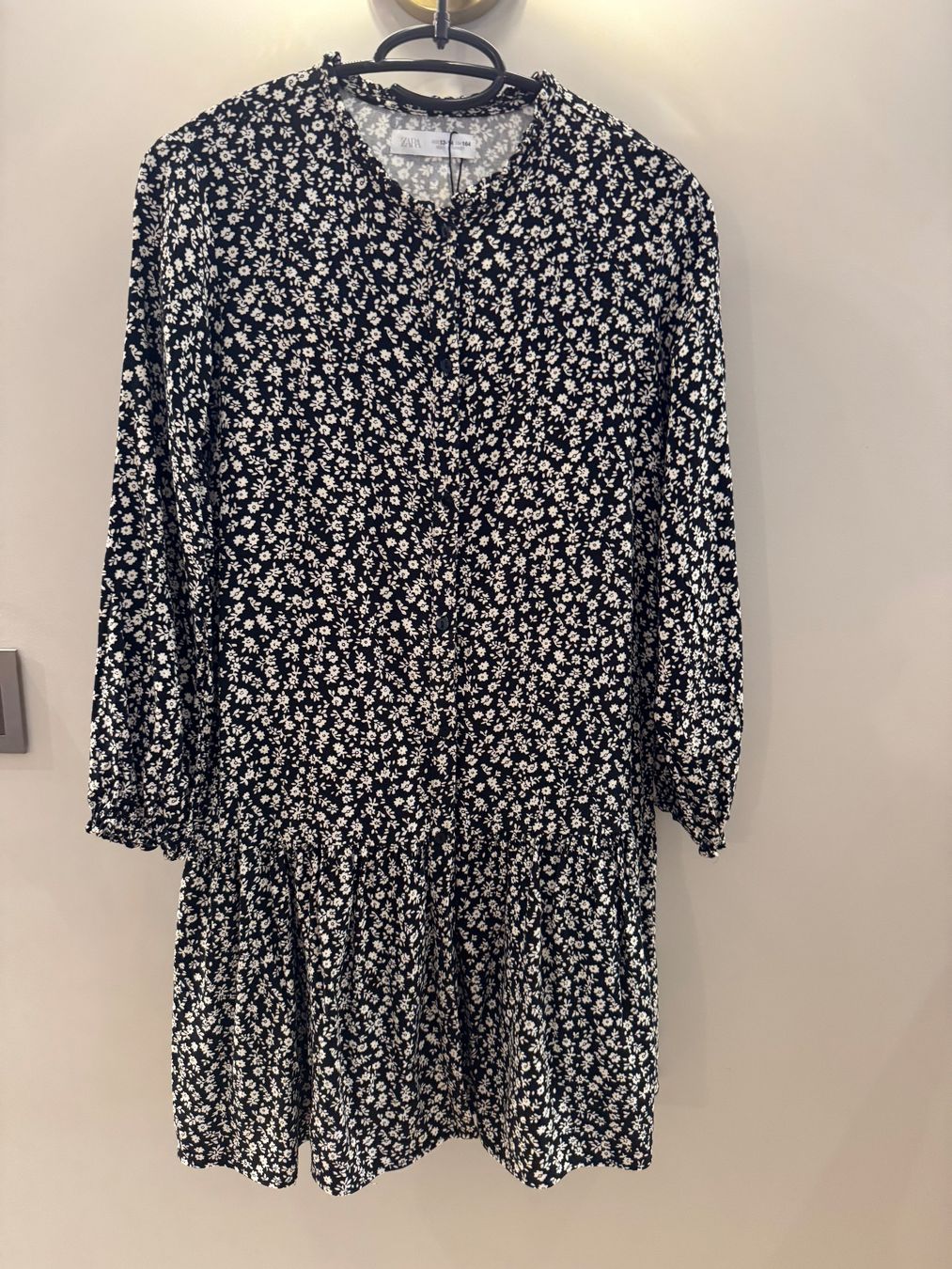 Zara Kleider & Röcke: Robe Zara T13-14 ans – Gebraucht aus Conches von chn_hgl6