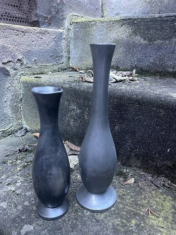 Vasi & Recipienti: Zinn Blumenvasen  – Usato da Schwarzenbach LU venduto da eminens