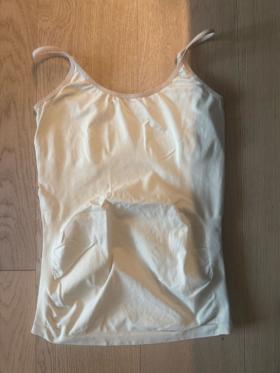 Mamalicious Lotti di vestiti: 2 Mamaclicious Shirts / One Size / beige + schwarz  – Usato da Cham venduto da Daniela_86 1
