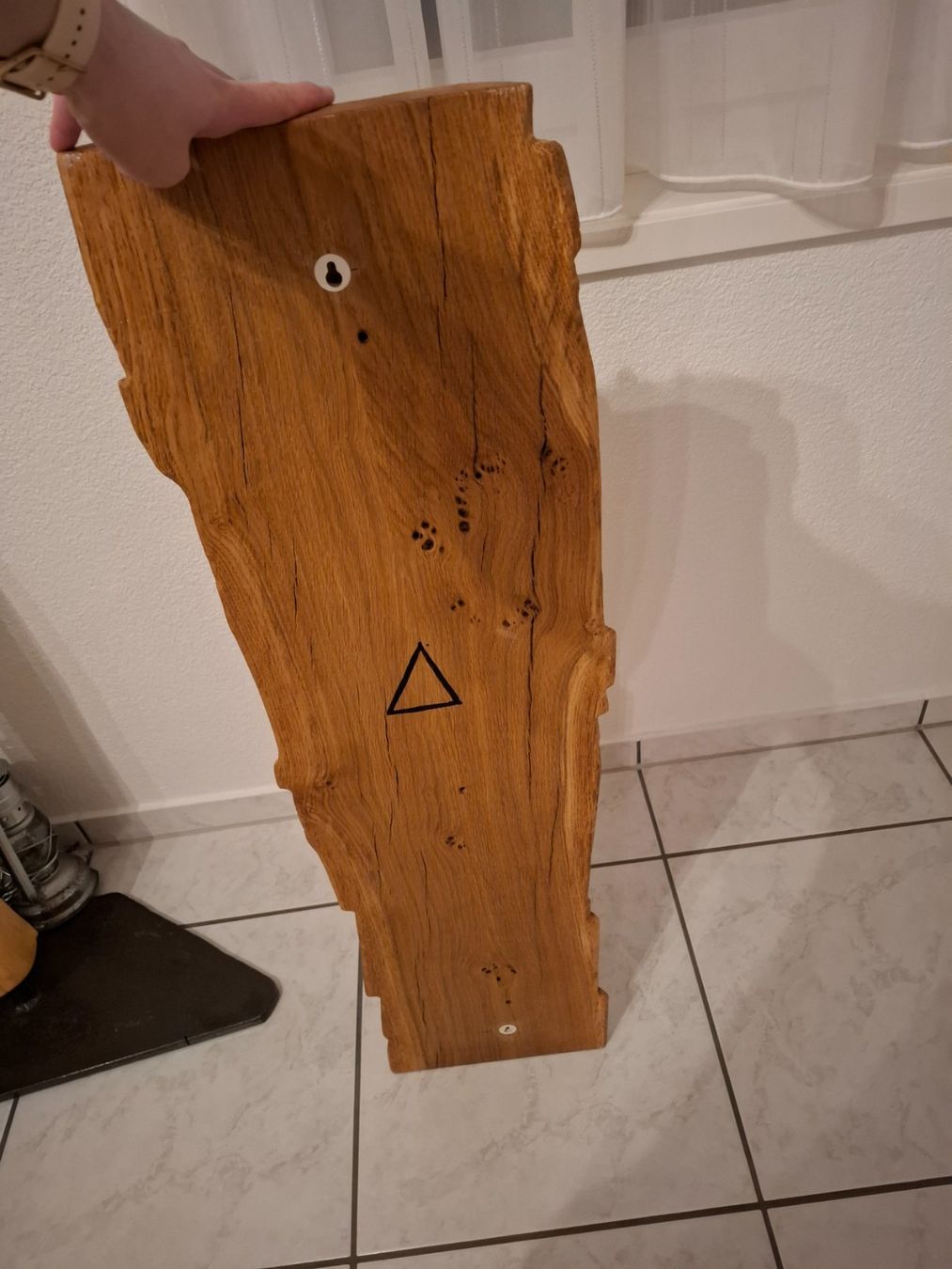 Articoli in legno: Schlüsselbrett oder Kartenbrett Eiche massiv Holz – Usato da Grosswangen venduto da michelli. 3