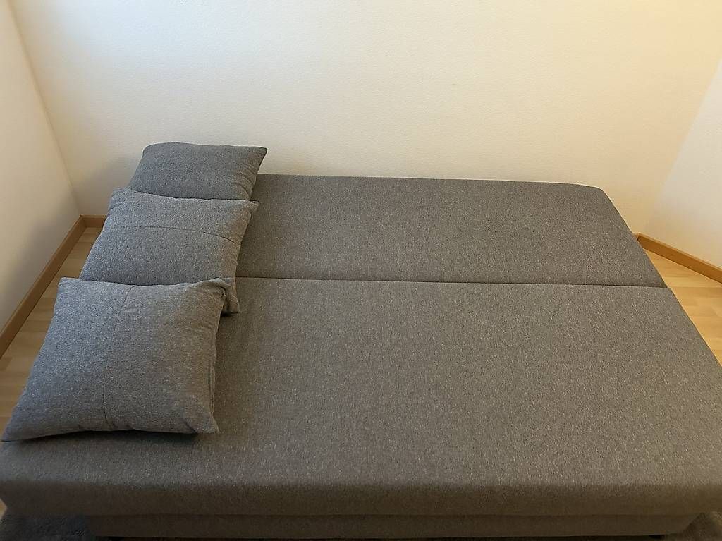 Sofas: Sofa / Bettsofa mit 3 Kissen – Gebraucht aus Niederlenz von nici449 1