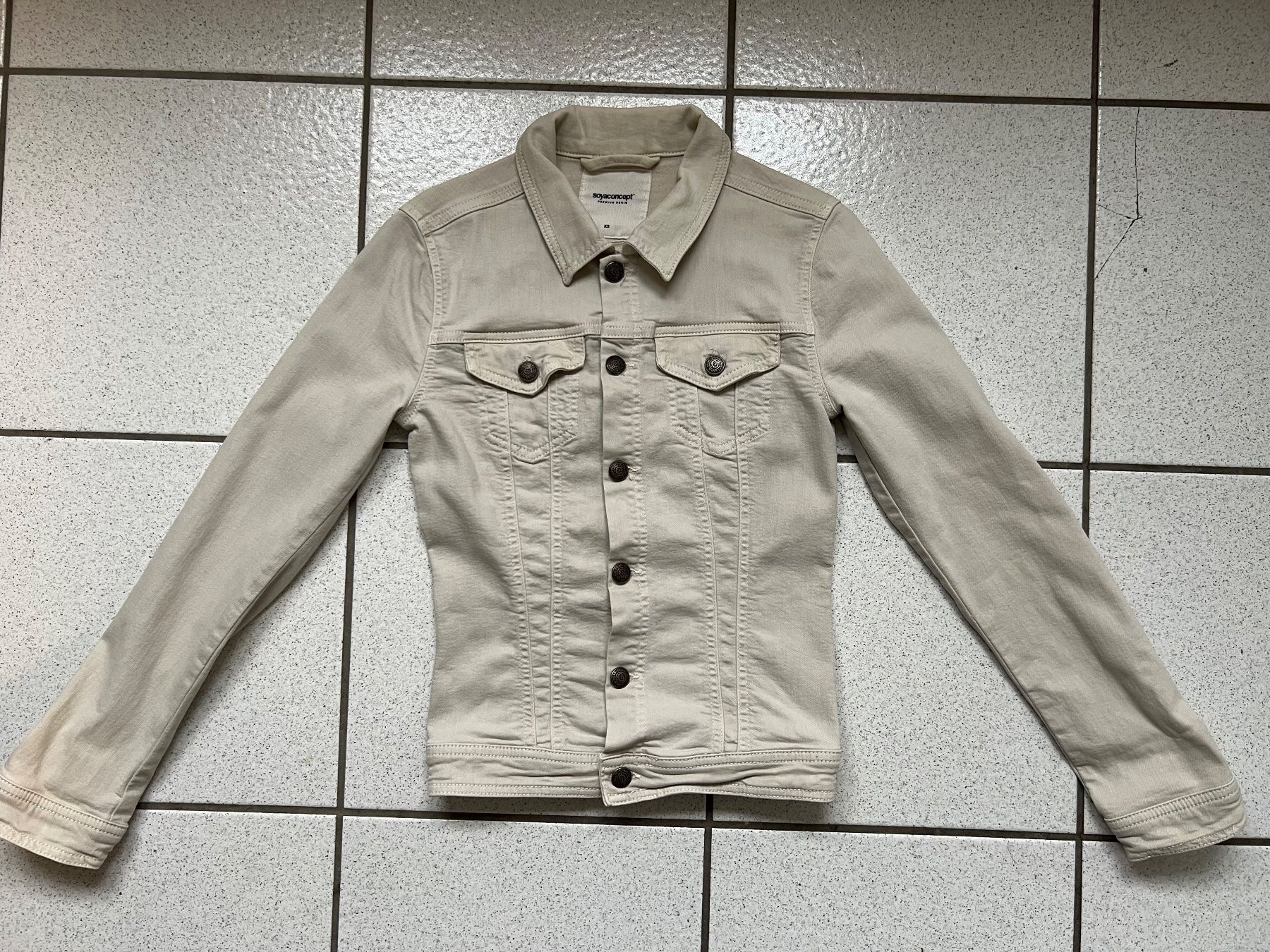 Giacche: Jeansjacke Gr. XS Soyaconcept – Usato da Neuenkirch venduto da Sommer_1968