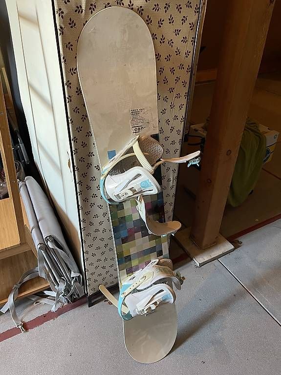 Board: Snowboard FTWO & Schuhe US 7 / EU 37-38 – Usato da Maschwanden venduto da Ddorf 1