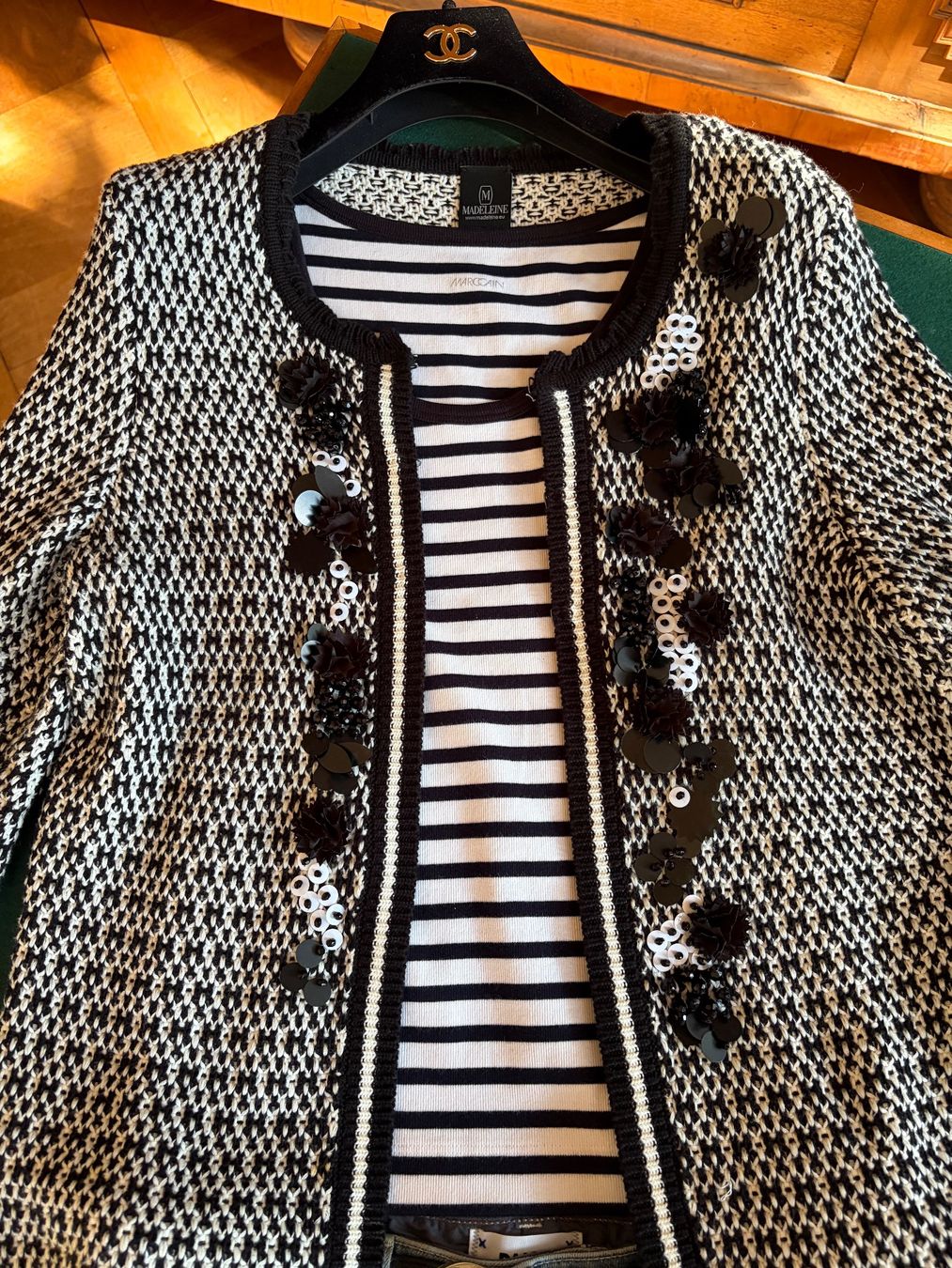 Madeleine Vestes: MADELEINE Strickjacke /Matthieu Blazy  stil  Chanel / – D'occasion à Interlaken par Bona55 9