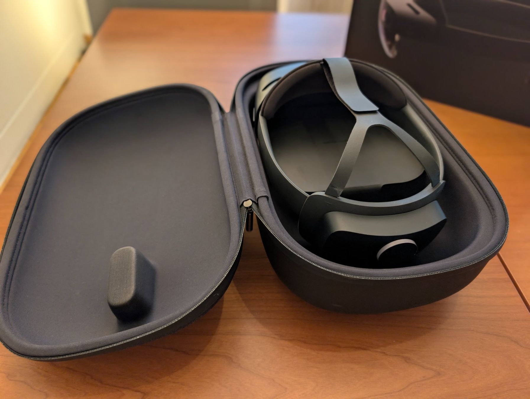 Casco VR: Microsoft HoloLens 2 avec etui très bon état – Usato da Sierre venduto da ste_8phc 5